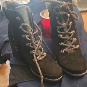 Dr. Scholl's Black Lace-Up Boots